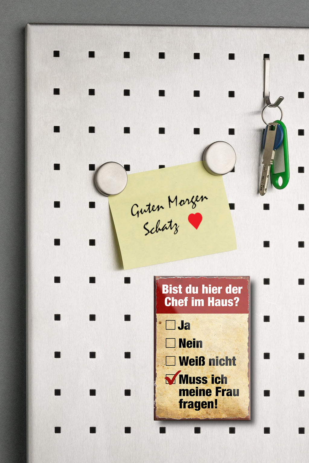 Magnet ''Bist du hier der Chef im Haus Frau fragen'' 9x6x0,3cm