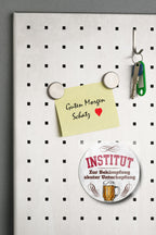 Magnet ''Institut zur Bekämpfung Unterhopfung'' 8x8x0,3cm