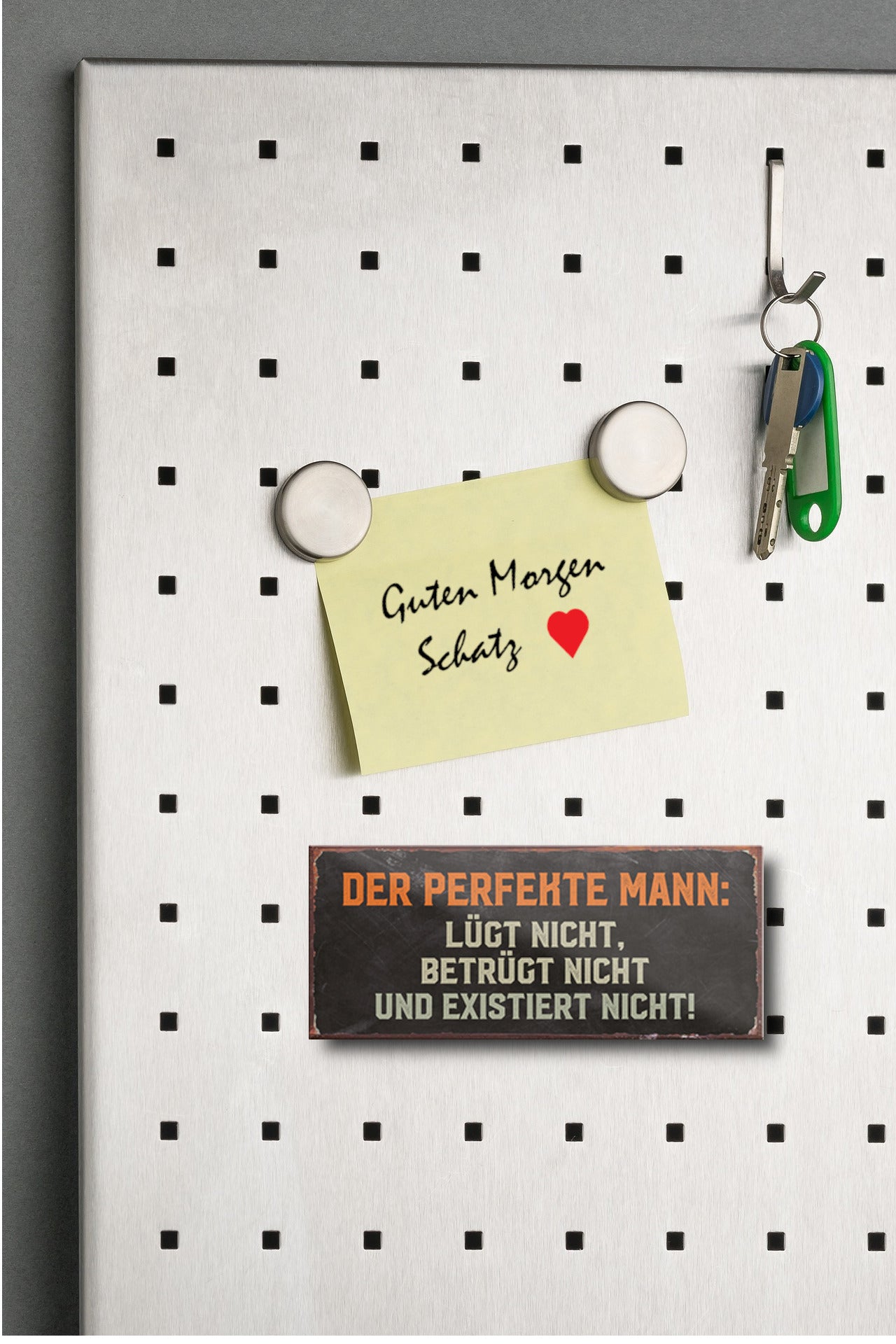 Magnet ''Der perfekte Mann lügt nicht, existiert nicht'' 9,3x4cm