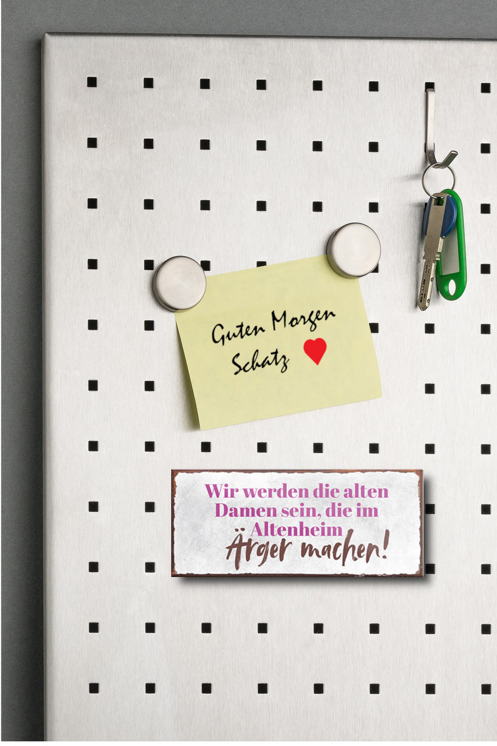 Magnet ''Wir werden die alten Damen sein Ärger machen'' 9,3x4cm