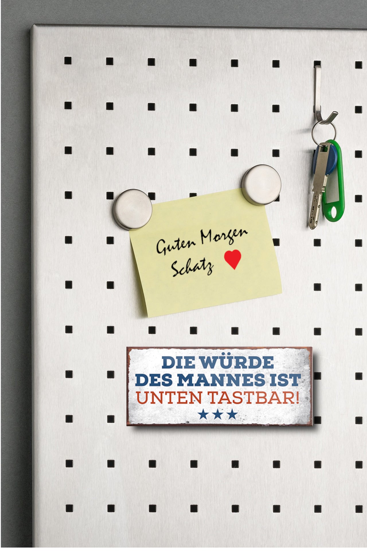 Magnet ''Die Würde des Mannes ist unten tastbar'' 9,3x4cm