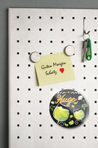Magnet ''Hugo'' 8x8x0,3cm