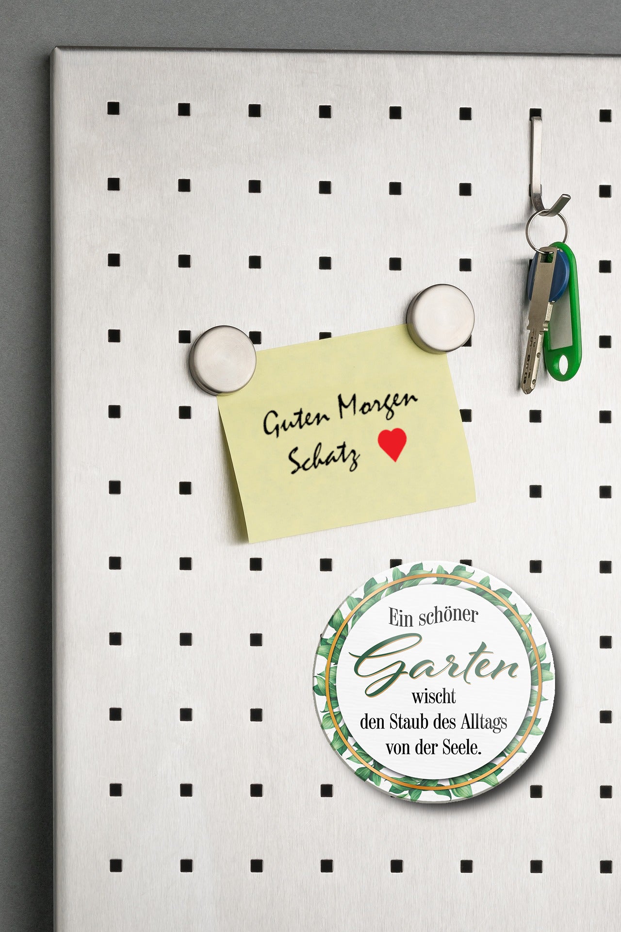 Magnet ''Ein schöner Garten wischt den Staub'' 8x8x0,3cm