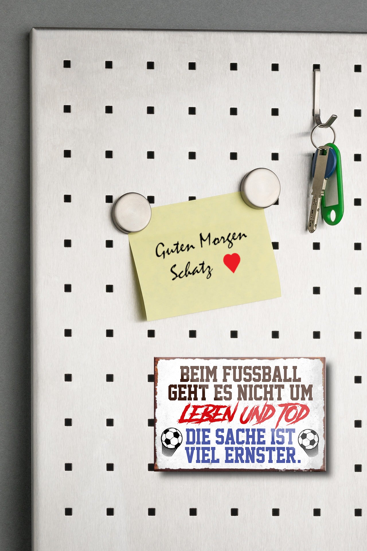 Magnet ''Beim Fussball geht es nicht um Leben und Tod'' 9x6x0,3cm