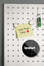 Magnet ''Bratort'' 8x8x0,3cm