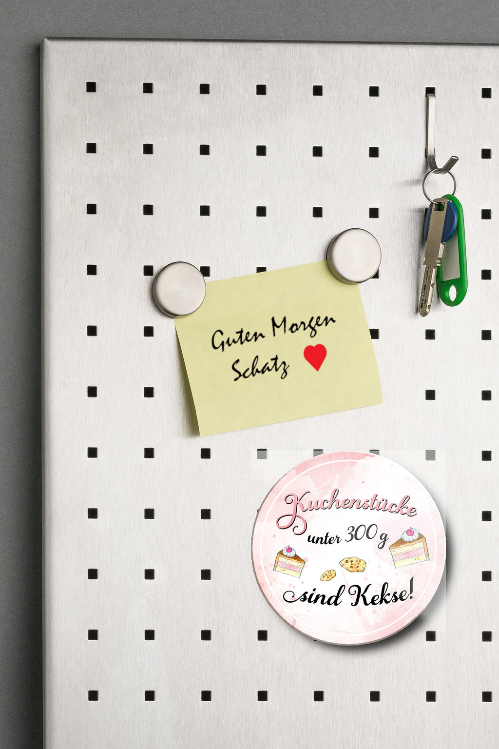 Magnet ''Kuchenstücke unter 300g sind Kekse'' 8x8x0,3cm