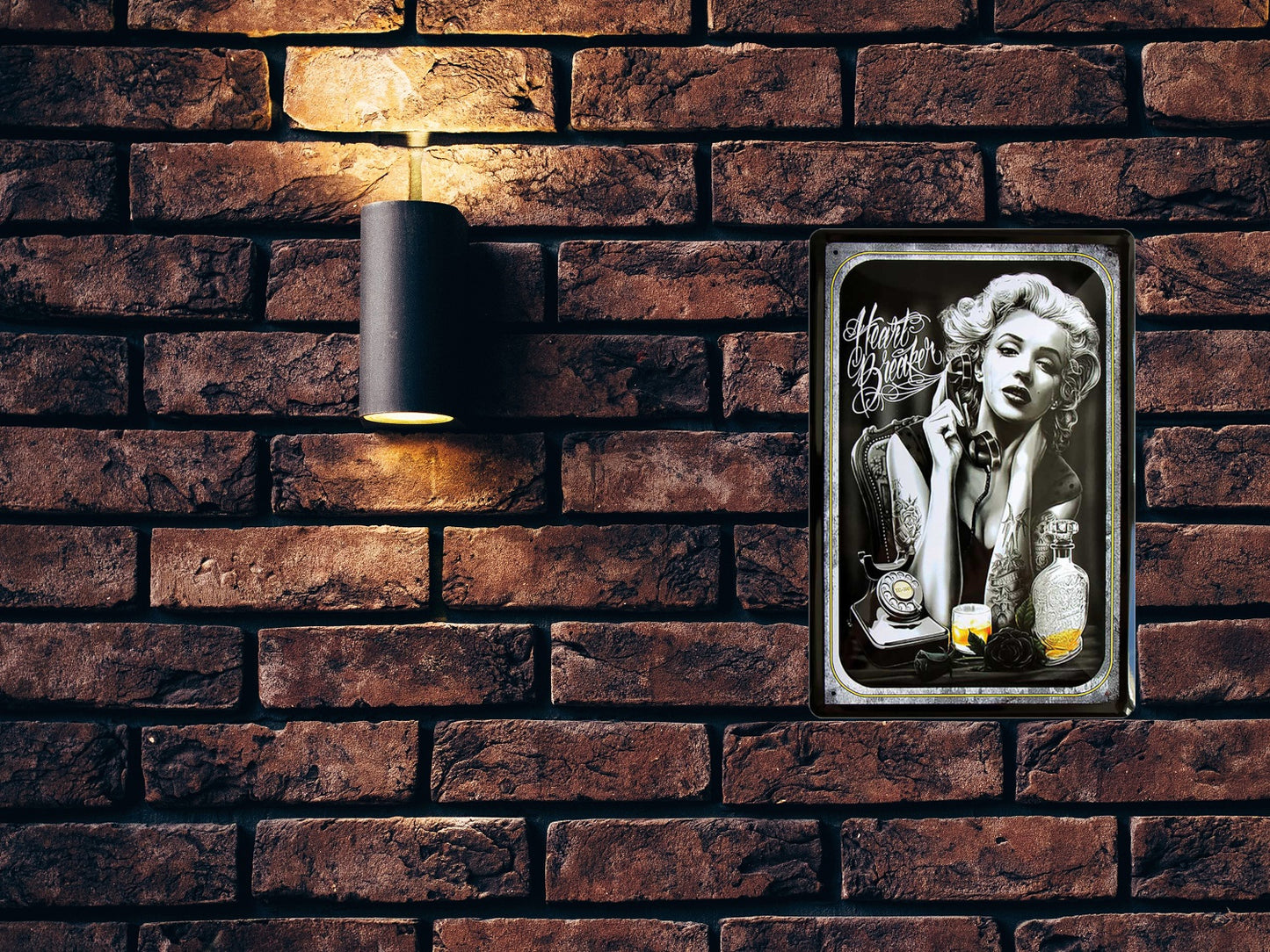 Blechschild ''Marilyn Monroe (Whiskey Telefon)'' 20x30cm