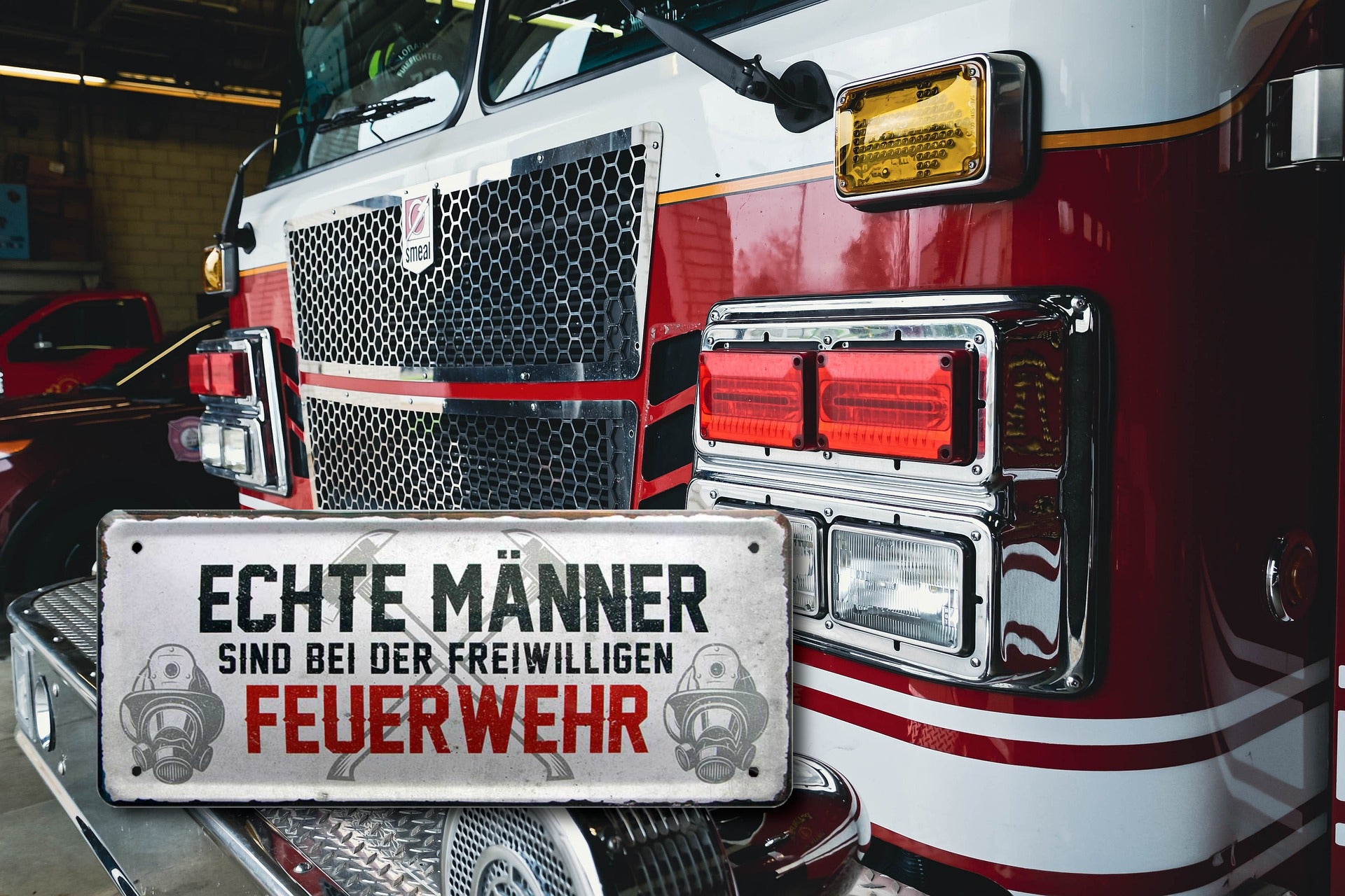 Blechschild ''Echte Männer sind bei der freiwilligen Feuerwehr (grau)'' 28x12cm