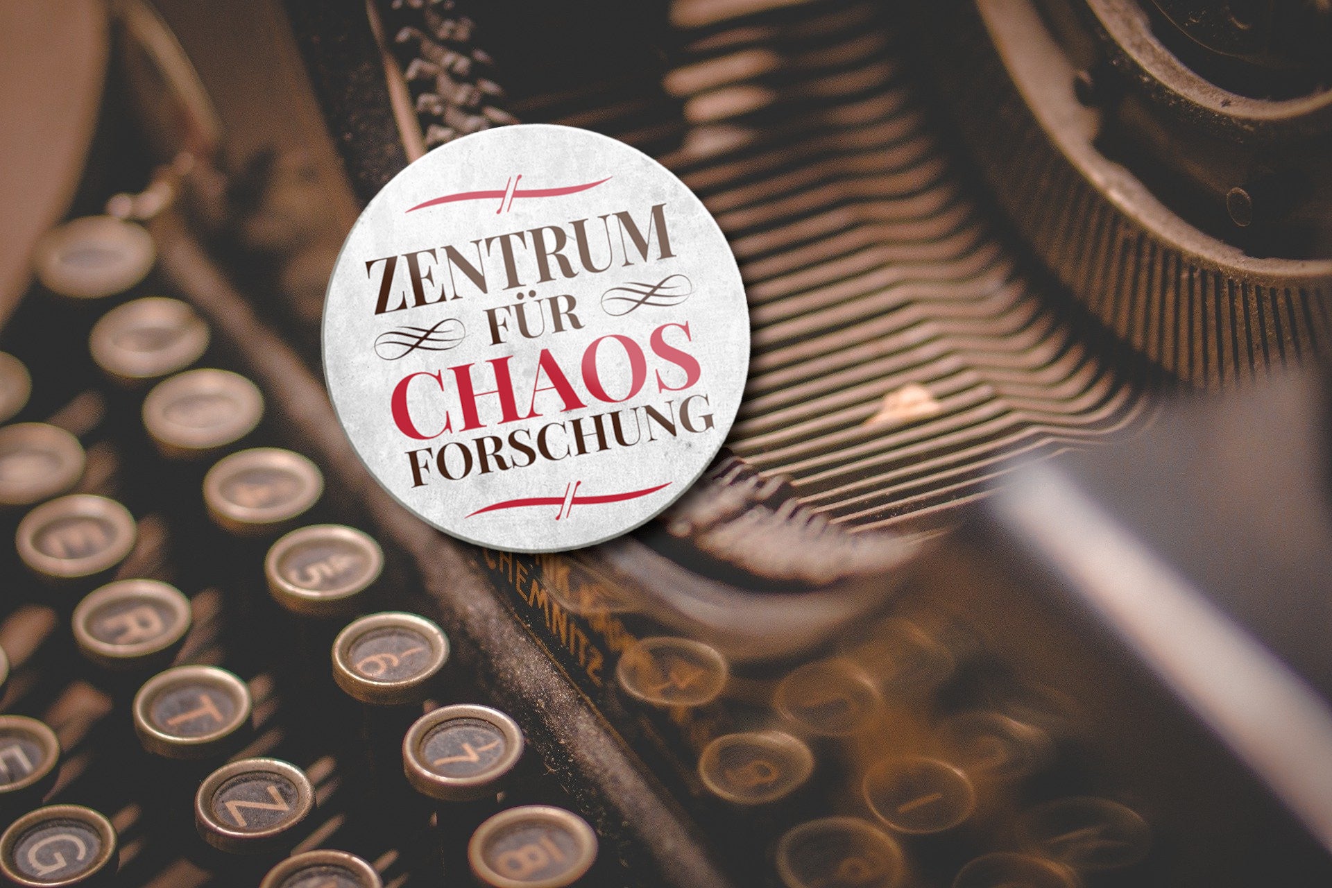Magnet ''Zentrum für Chaosforschung'' 8x8x0,3cm